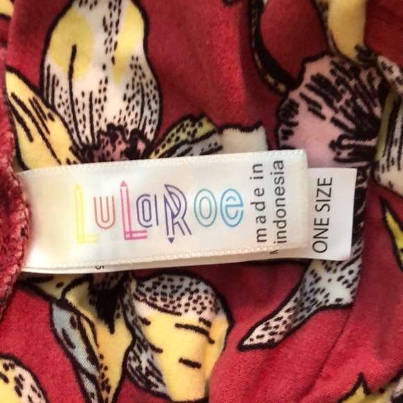 LuLa Roe daffodil leggings. - Picture 3 of 3